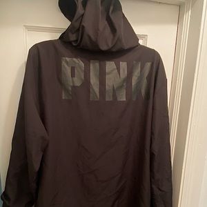 Victoria’s Secret PINK windbreaker. Like new condition. Smoke/pet free home.